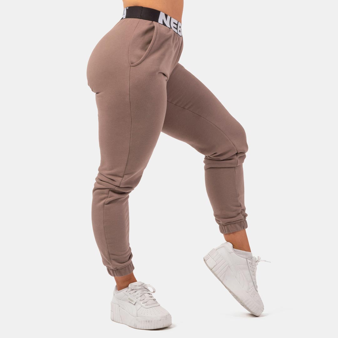 NEBBIA Iconic Mid-Waist Sweatpants Brown