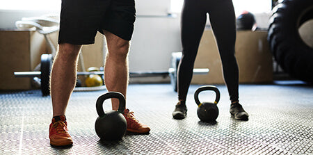 Övningar för mage och axlar med kettlebell