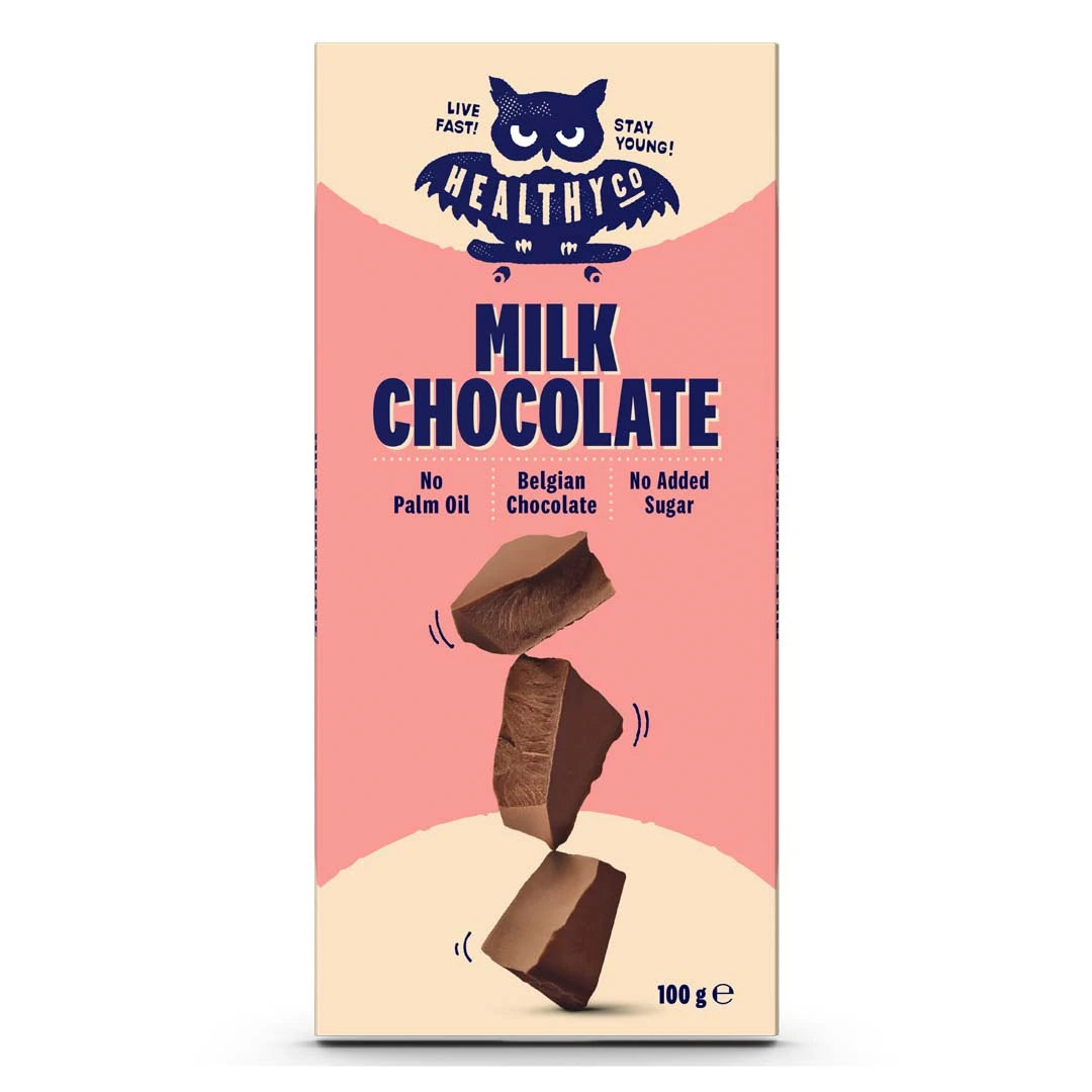 HealthyCo Chocolate 100 g melkesjokolade i en beige og rosa emballasje med tre stablede sjokoladebiter på forsiden.
