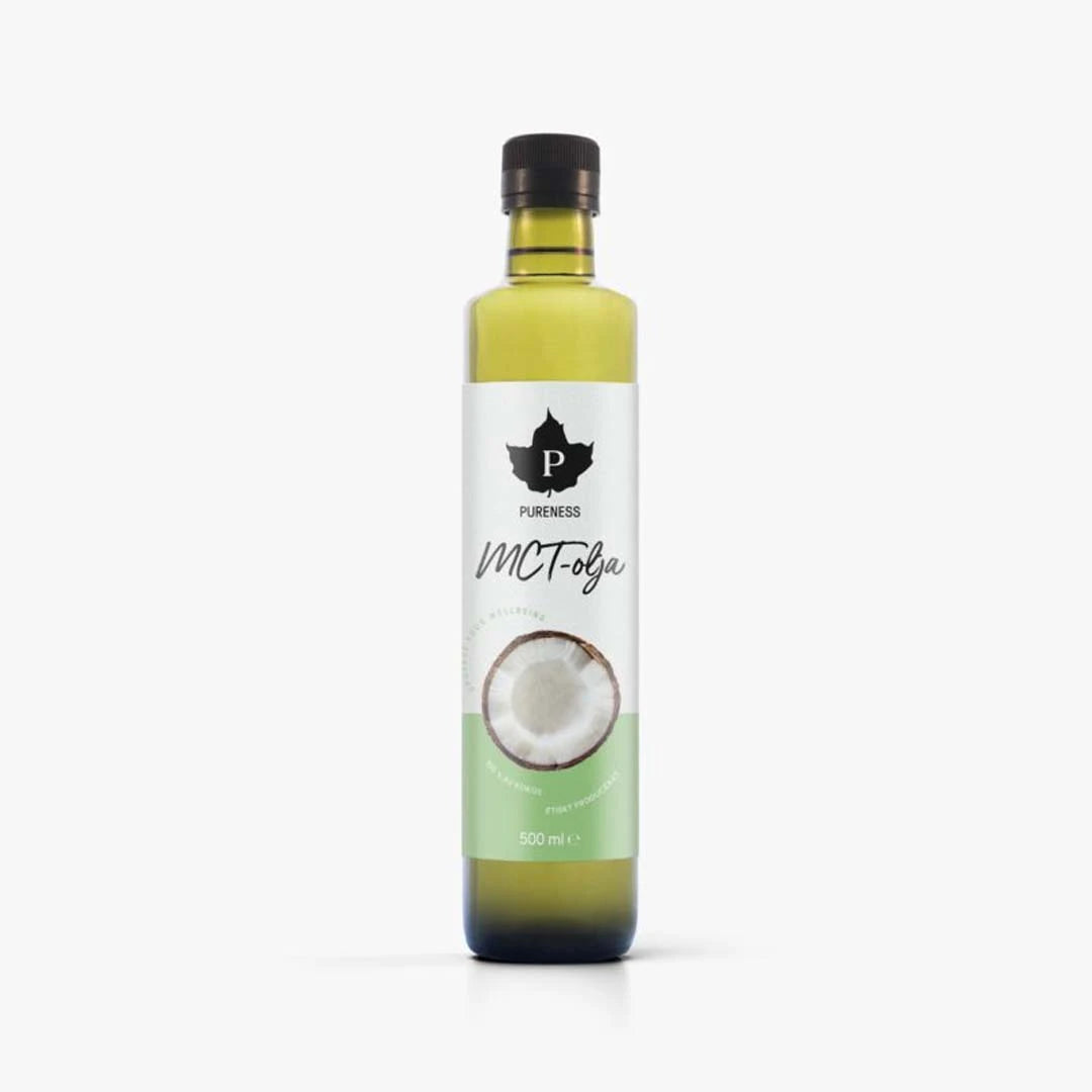 En flaske med Pureness MCT-olje 500 ml, fremstilt av kokosnøtter, med hvit og grønn etikett.