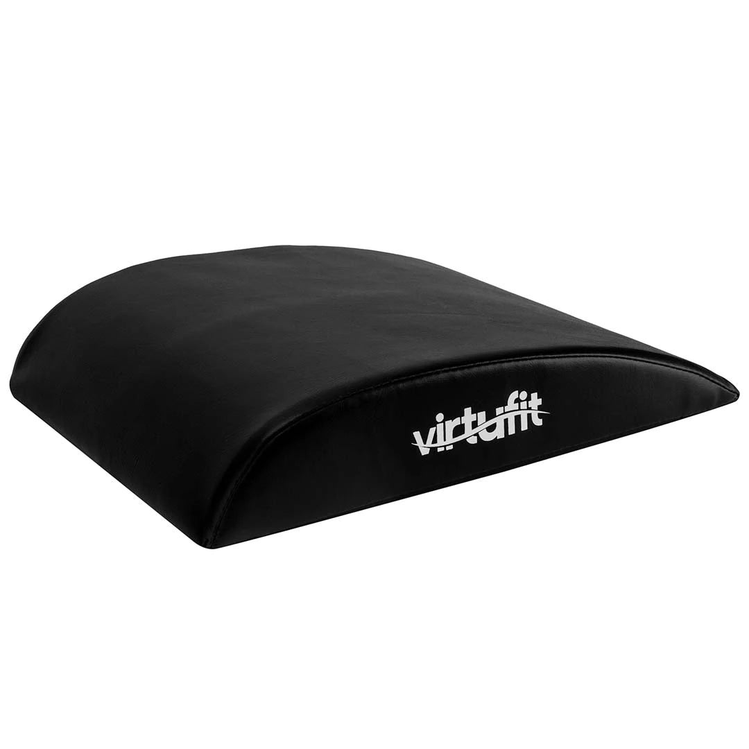Ergonomisk svart Virtufit Ab Mat Pro magepute i kunstskinn for effektiv magetrening.