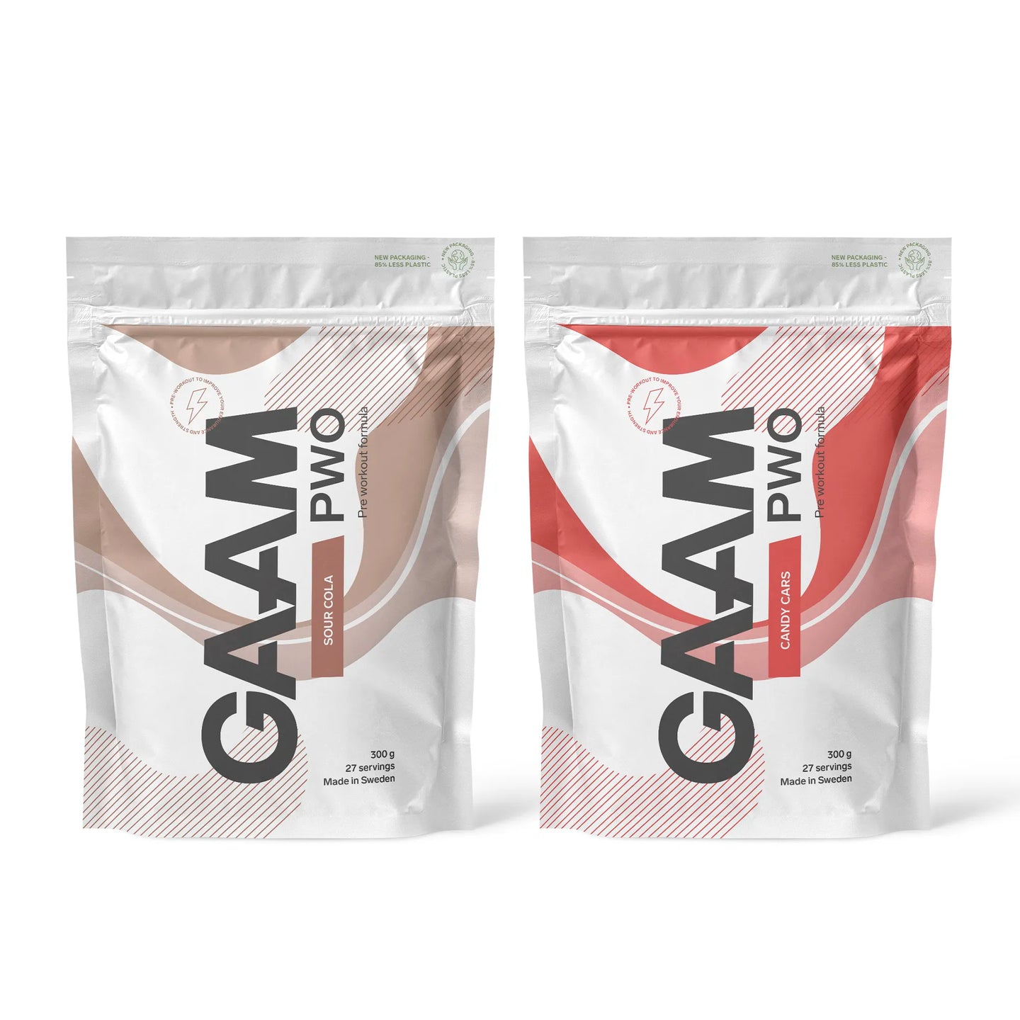 2 x GAAM PWO 300 g i to hvite poser med brune og røde detaljer for smakene Sour Cola og Candy Cars.