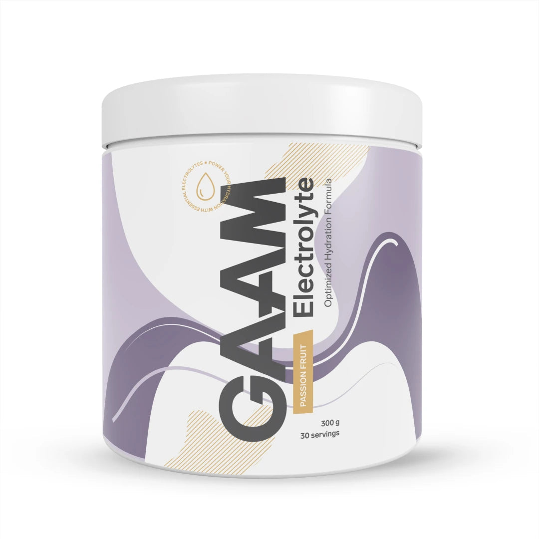 GAAM Electrolyte 300 g elektrolyttpulver i en hvit boks med lilla detaljer for smaken Passion Fruit.