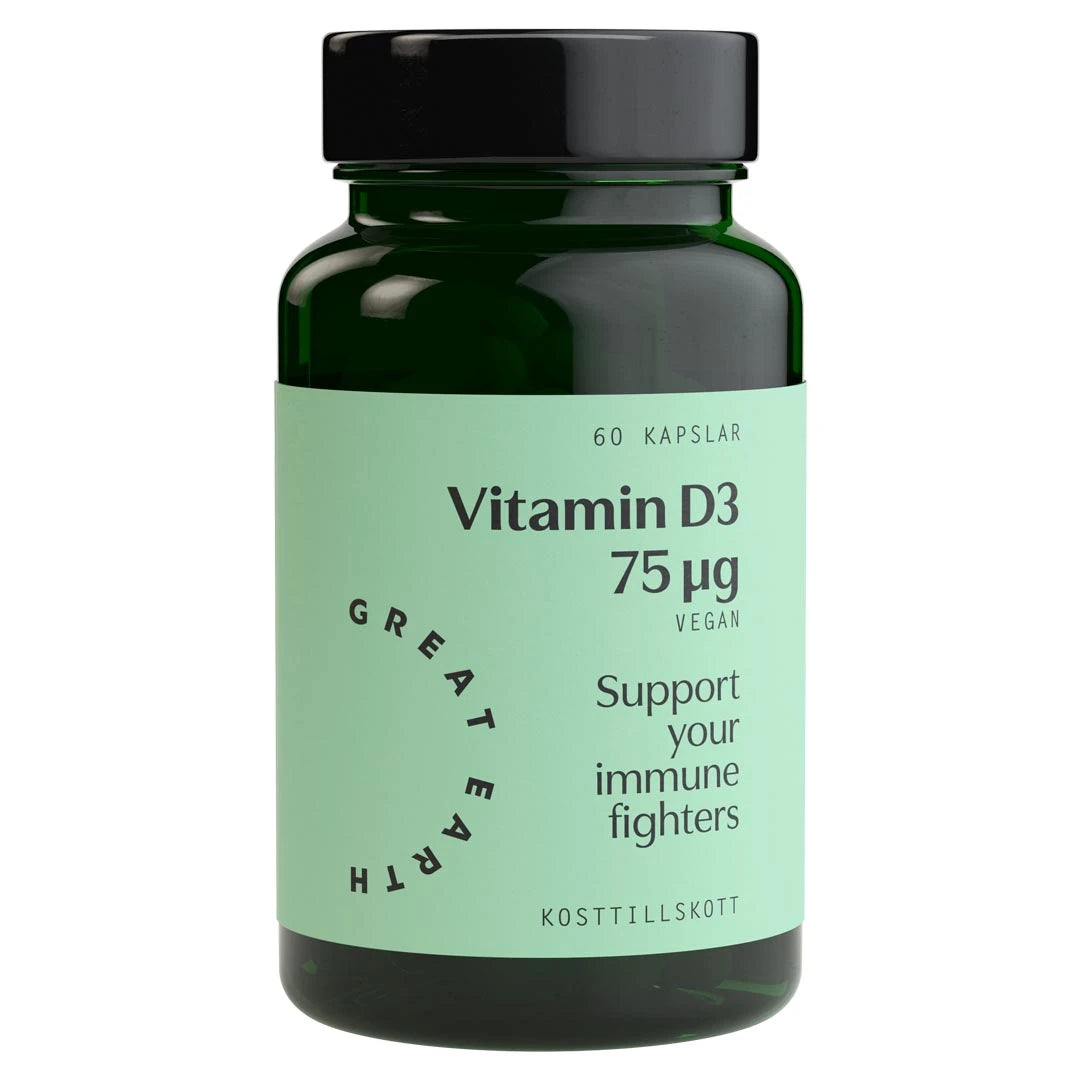 Great Earth Vitamin D3 75 μg 60 caps i en mørkegrønn boks med svart lokk og lysegrønn etikett.