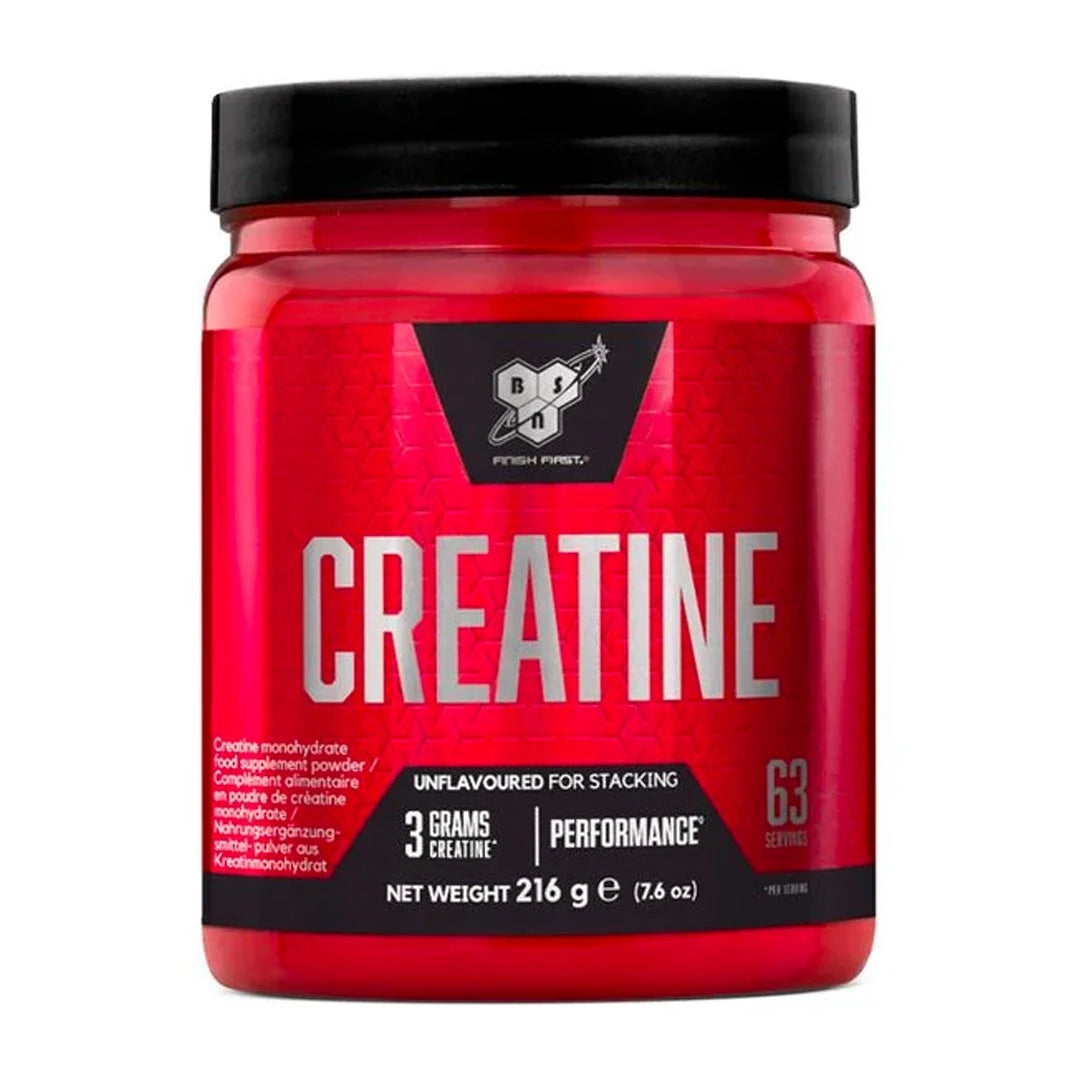 BSN DNA Creatine 216 g kreatin i pulverform, pakket i en rød boks med svart lokk.