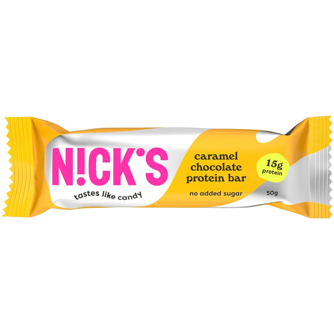 NICKS Soft bar 50 g i en hvit og gul forpakning med smak av Caramel Chocolate., bilde 2 av 6
