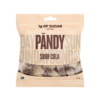 Pändy Candy Sour Cola 50 g syrlige colanapper i en lys pose med brun tekst og transparent vindu.