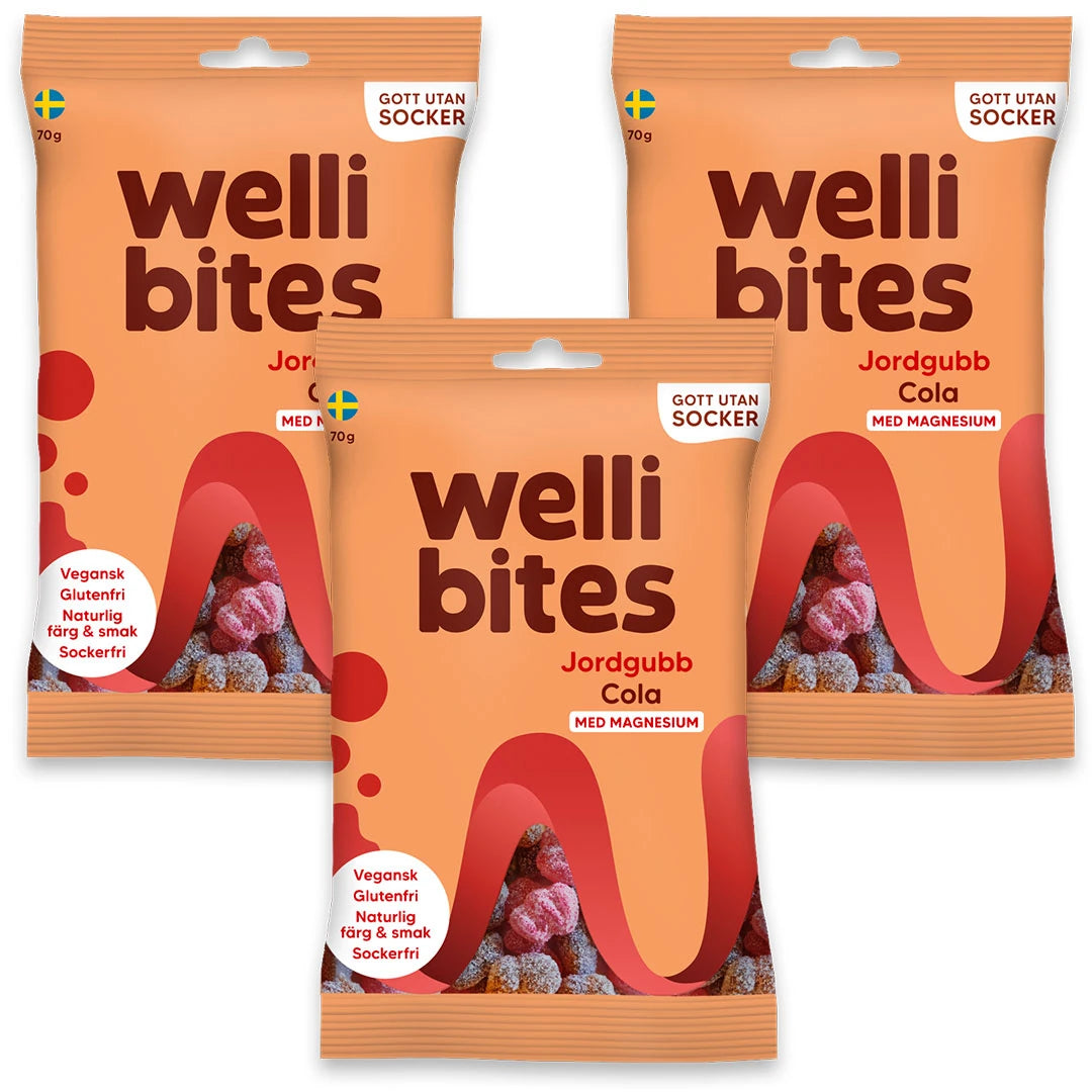 3 x Wellibites Candy 70 g Jordgubb & Cola i tre lyseoransje godteriposer med røde og svarte detaljer.