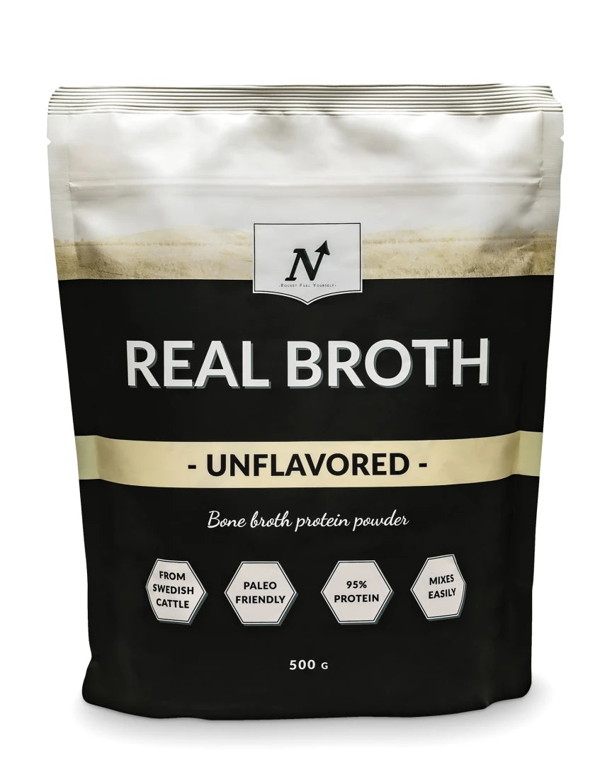 Nyttoteket Real Broth 500 g benbuljong i pulverform i en svart og hvit pose i varianten Unflavored.