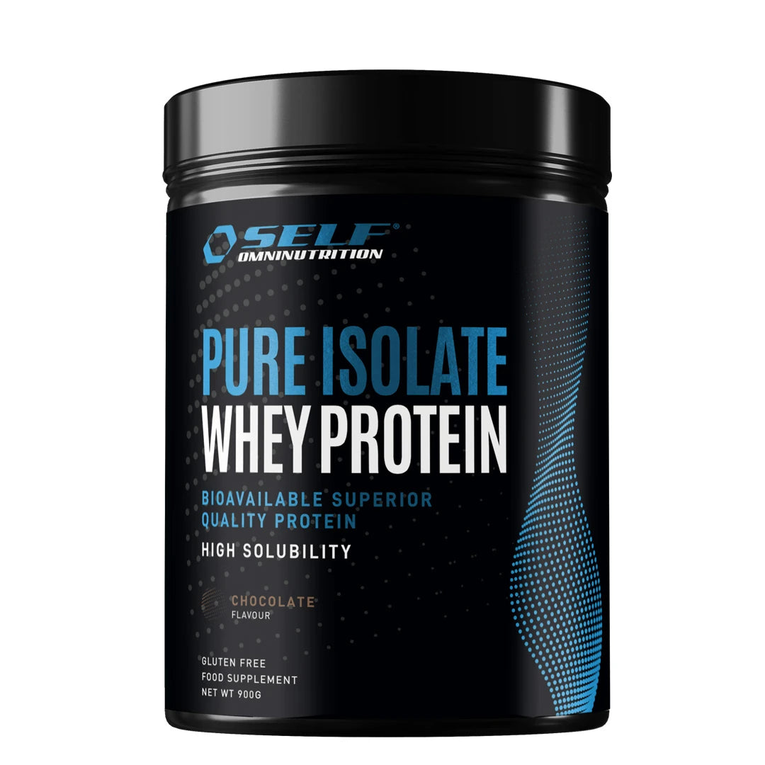 Self Omninutrition Pure Isolate Whey Protein 900 g i en svart boks med blå og hvite tekstdetaljer.