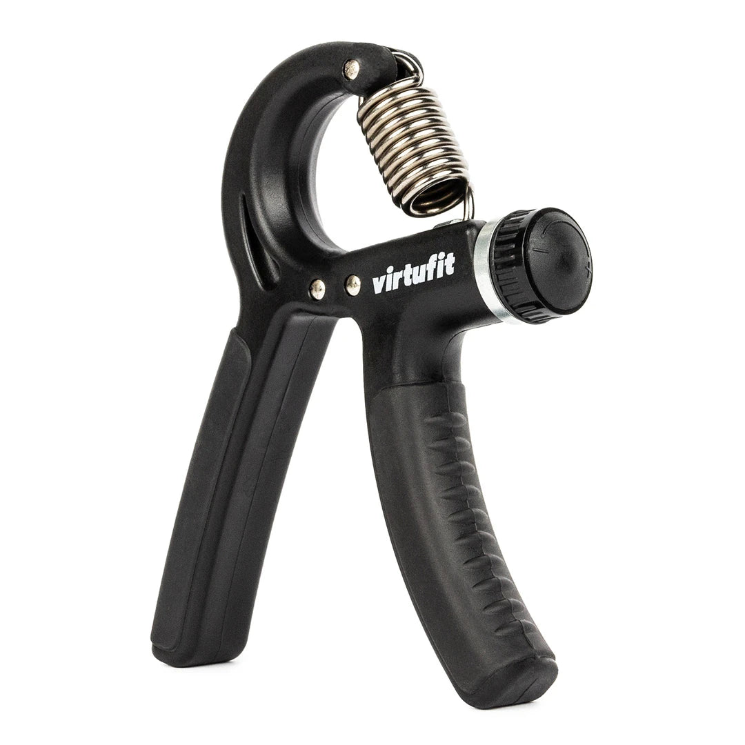 VirtuFit Adjustable Grip Strength Trainer, en svart justerbar håndtrener med metallfjær og riflet håndtak.