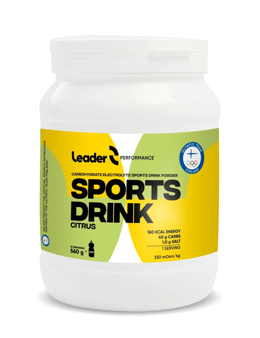 Leader Performance Sport Drink 540 g sportsdrikkpulver i en hvit boks med gul etikett og smak av Citrus.