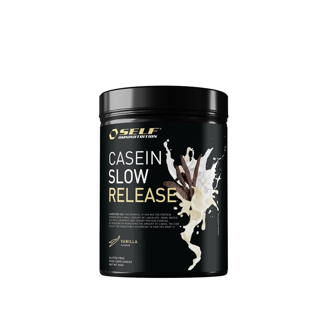 Self Omninutrition Casein 900 g kaseinproteinpulver i en svart boks med illustrasjon av vaniljestenger og melkesprut for smaken Vanilla.