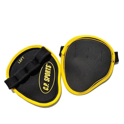 C.P. Sports Power Grips Pro Black/Yellow, svarte treningsgrep med gul kant, fingerløkker og strukturert gummioverflate.