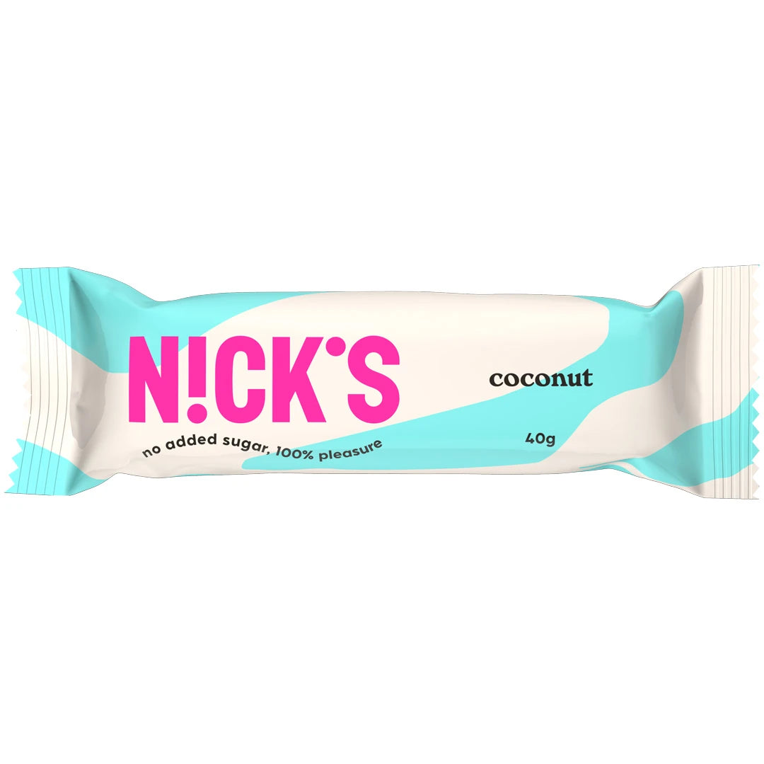 Nicks Coconut 40 g sjokoladebar i en hvit og lyseblå forpakning med stor rosa tekst.
