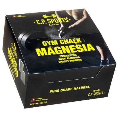 C.P. Sports Gym Chalk (Magnesium) 1 Block i en svart eske med gul tekst for forbedret grep under trening.