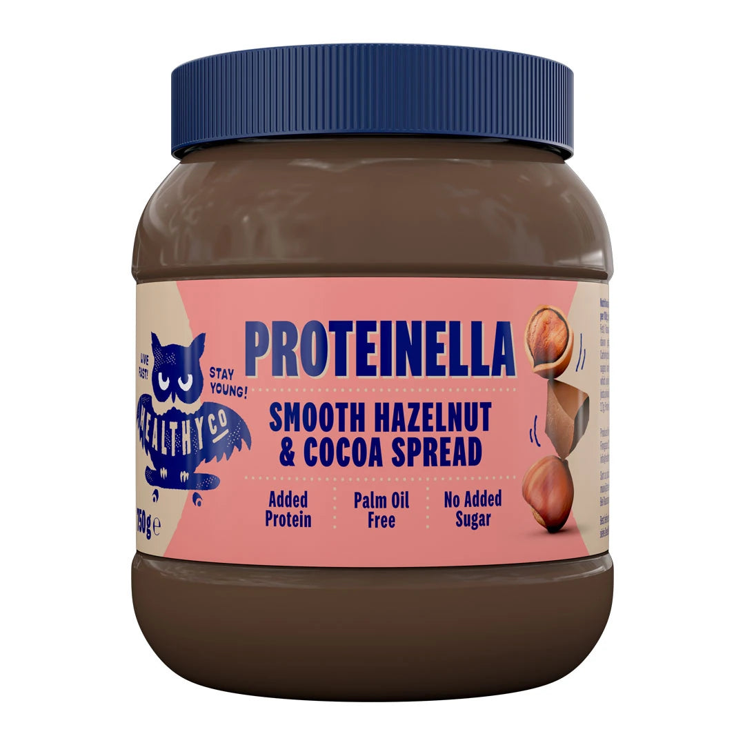 HealthyCo Proteinella 750 g hasselnøttkrem i en boks med blått lokk og rosa etikett i smaken Smooth Hazelnut & Cocoa.