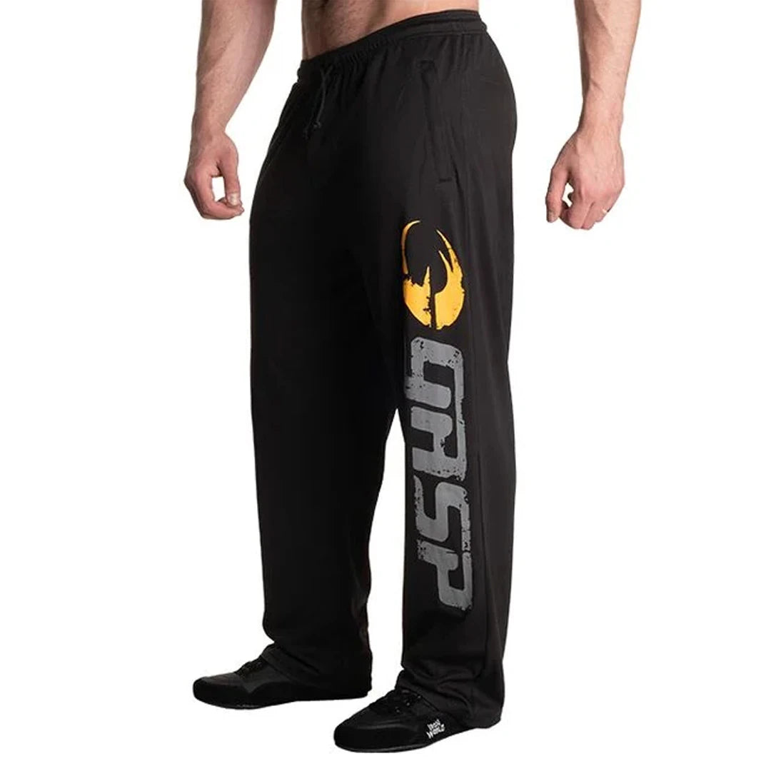 GASP Original Mesh Pants Black er svarte treningsbukser i mesh med løs passform og stor logo på venstre ben., bilde 2 av 6