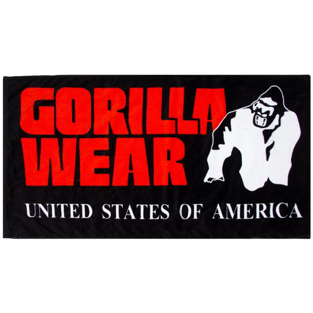 Gorilla Wear Classic Gym Towel Black & Red er et svart treningshåndkle med stort rødt og hvitt trykk.