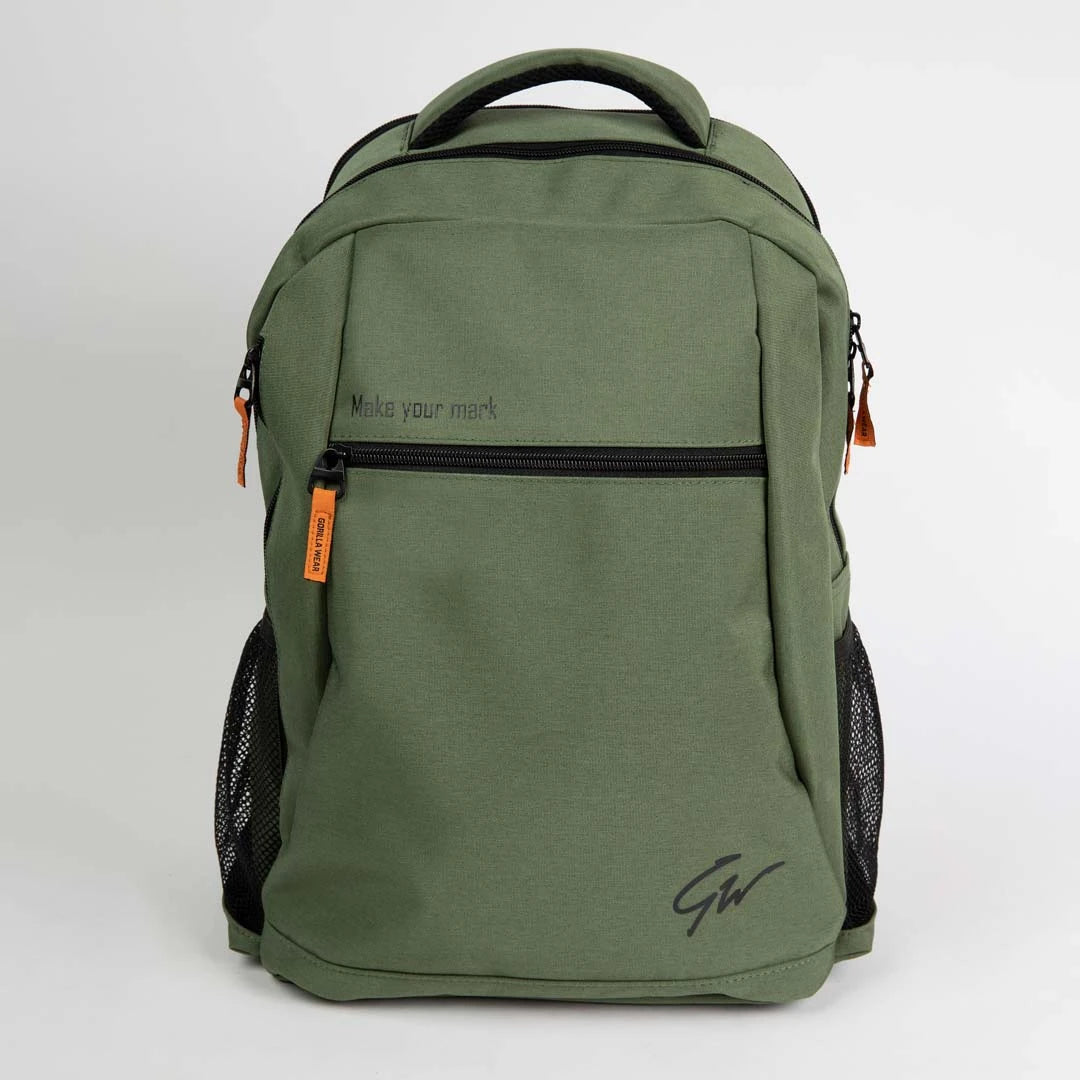 Gorilla Wear Duncan Backpack Army Green, en slitesterk grønn ryggsekk med svarte detaljer og sidelommer i netting.