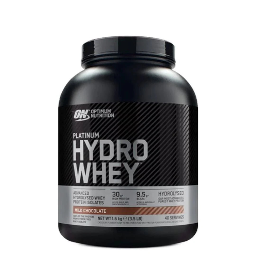 Optimum Nutrition Platinum Hydro Whey 1.6 kg proteinpulver i en svart boks med smaken Milk Chocolate.