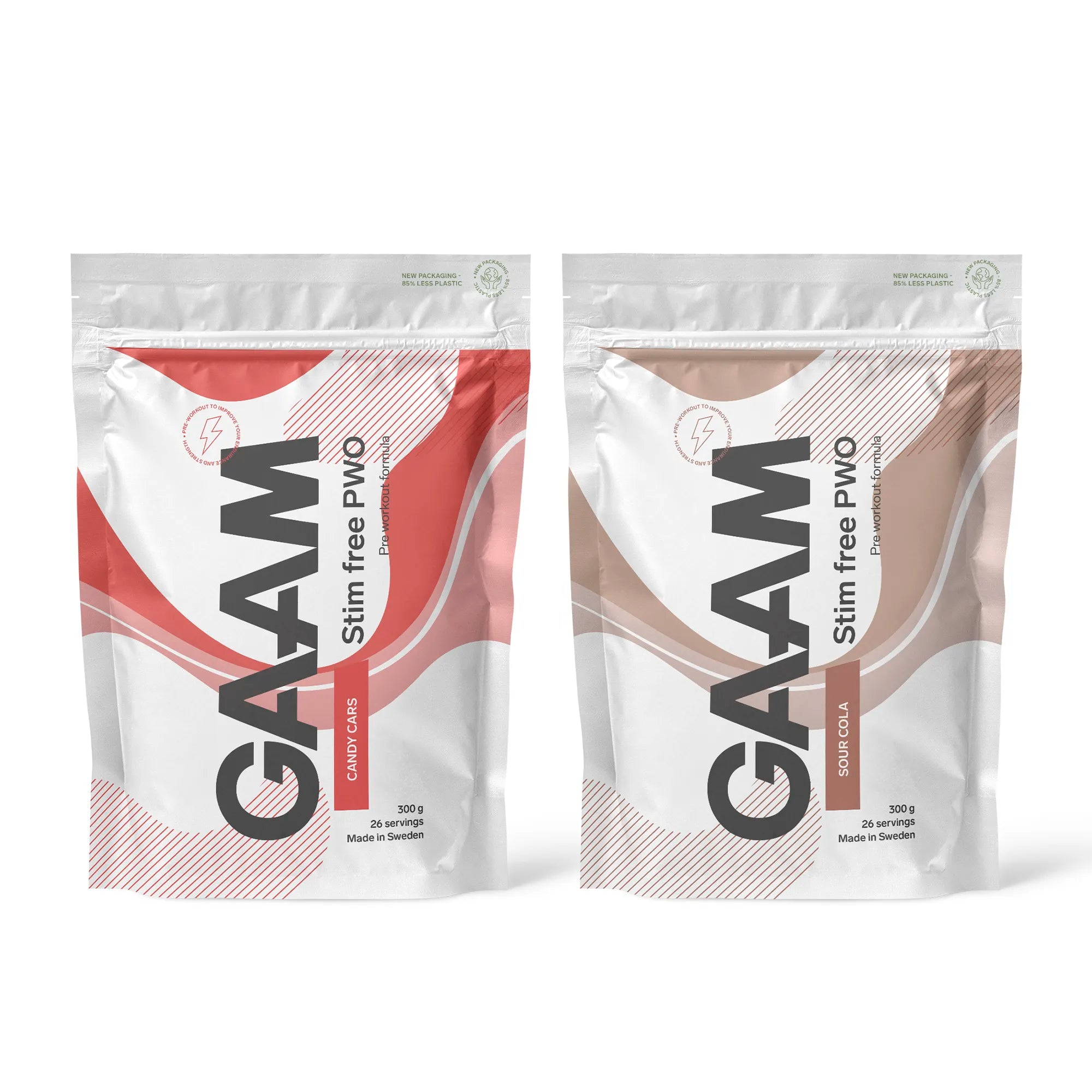 2 x GAAM Stim Free PWO 300 g i to hvite poser med rødt og brunt mønster for smakene Candy Cars og Sour Cola.