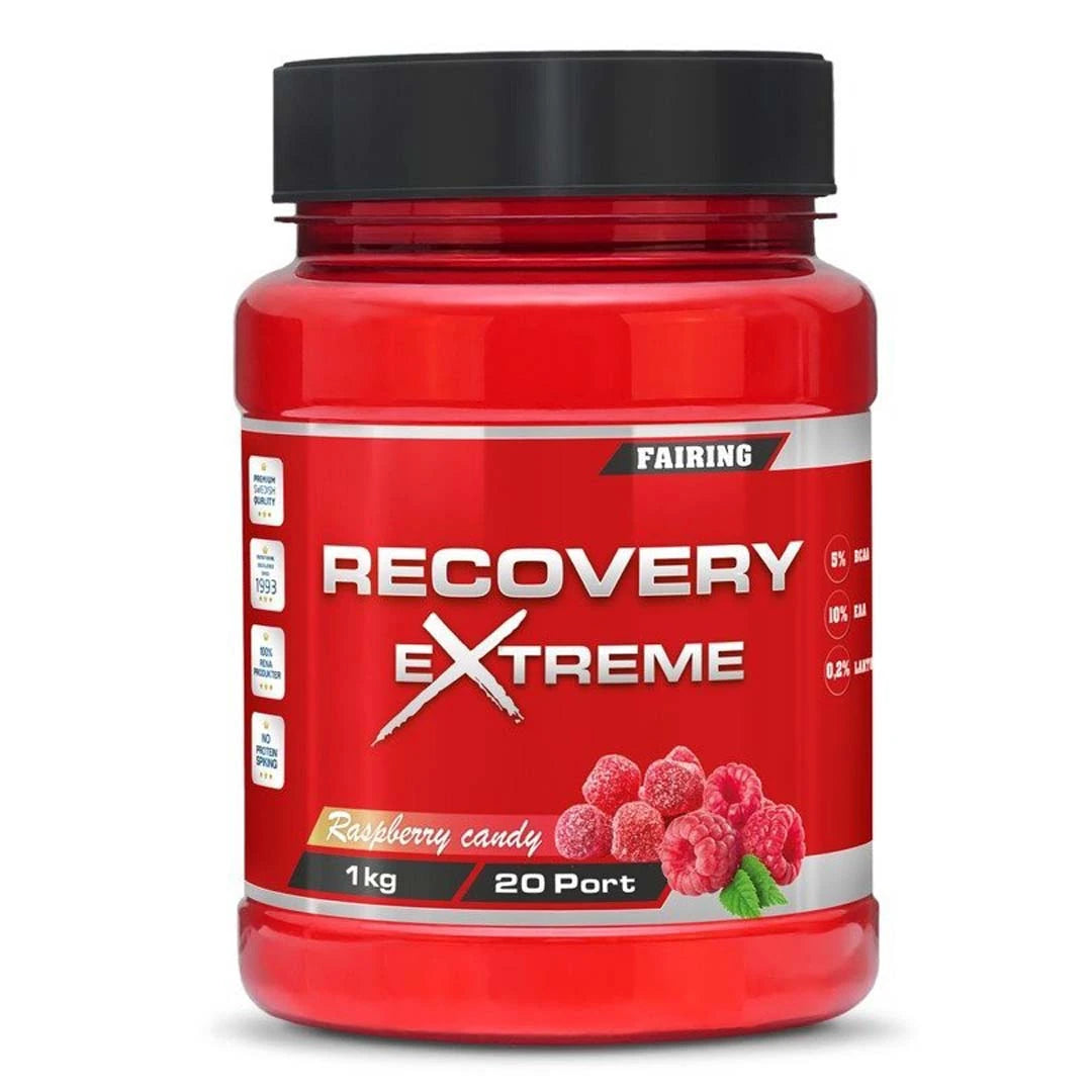 Fairing Recovery Extreme 1 kg restitusjonsdrikk i en rød plastboks med svart lokk og smak av Raspberry Candy.