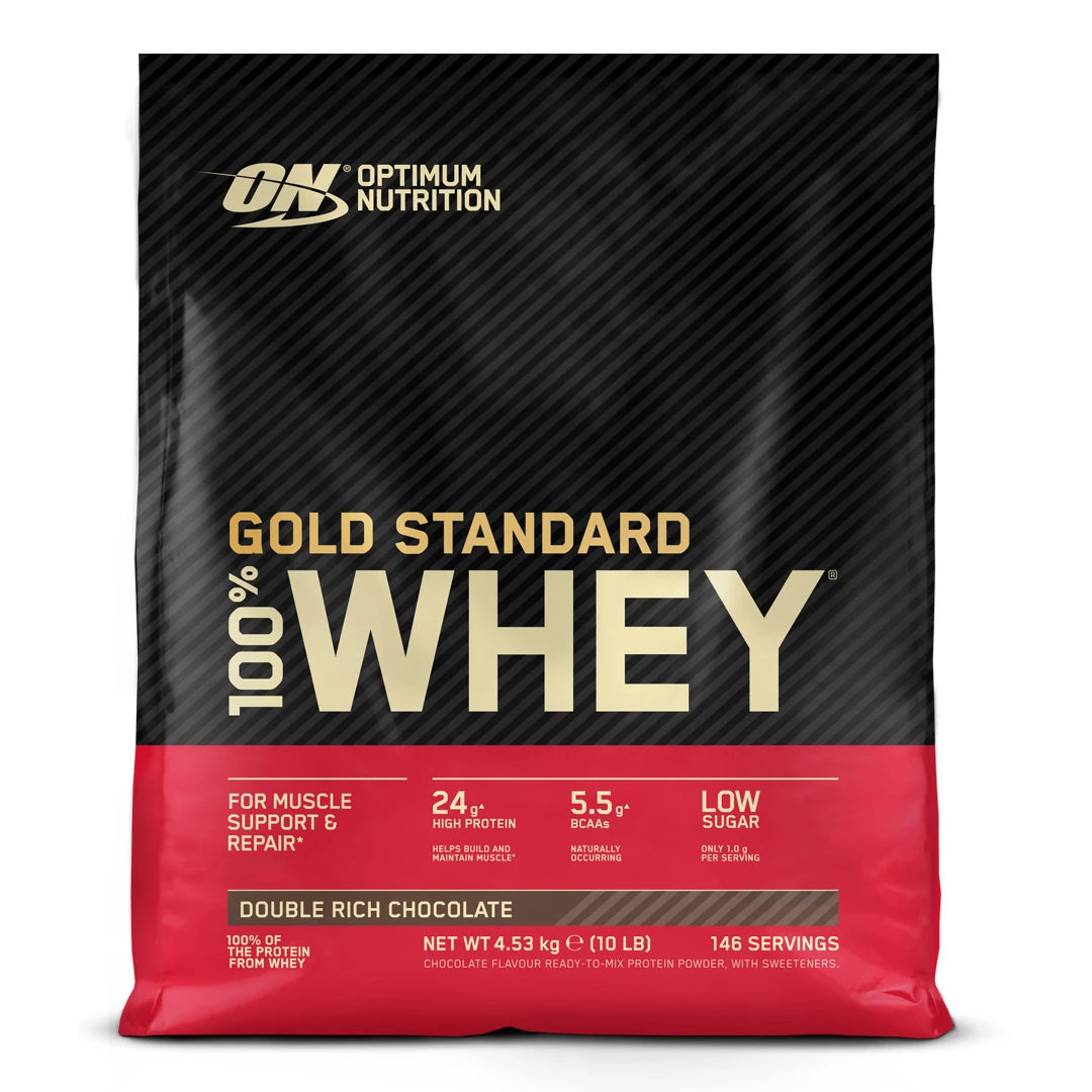 Optimum Nutrition 100% Whey Gold Standard 4.5 kg proteinpulver i en svart og rød pose for smaken Double Rich Chocolate.