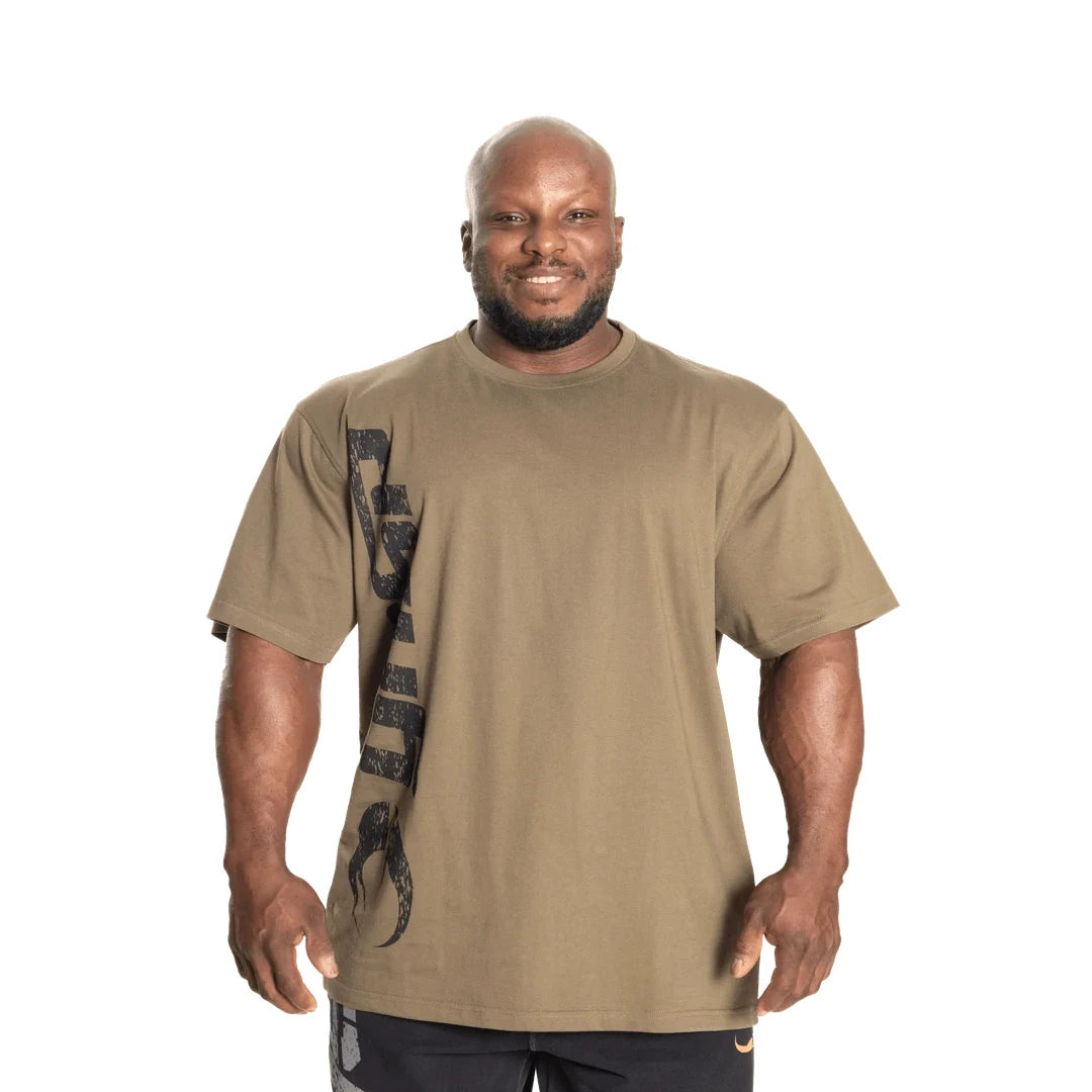 GASP Original Tee Washed Green, en vasket grønn trenings-t-skjorte med klassisk passform og stor svart logo på siden., bilde 1 av 1