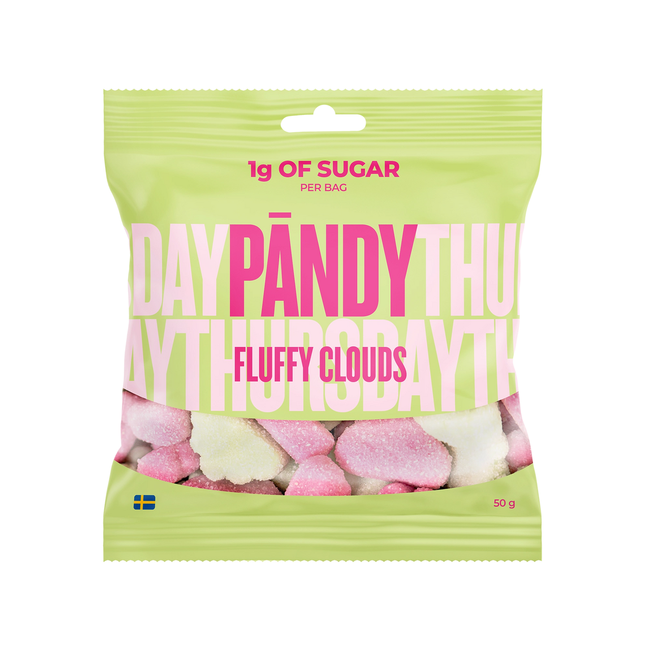Pändy Candy 50 g Fluffy Clouds skumgodteri i en lysegrønn pose med rosa tekst for smaken markjordbær og eple.