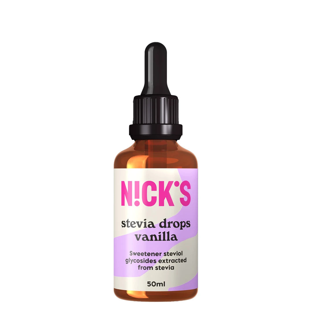 Nicks Stevia Drops Vanilla 50 ml i en brun glassflaske med svart pipette og en lyselilla etikett.